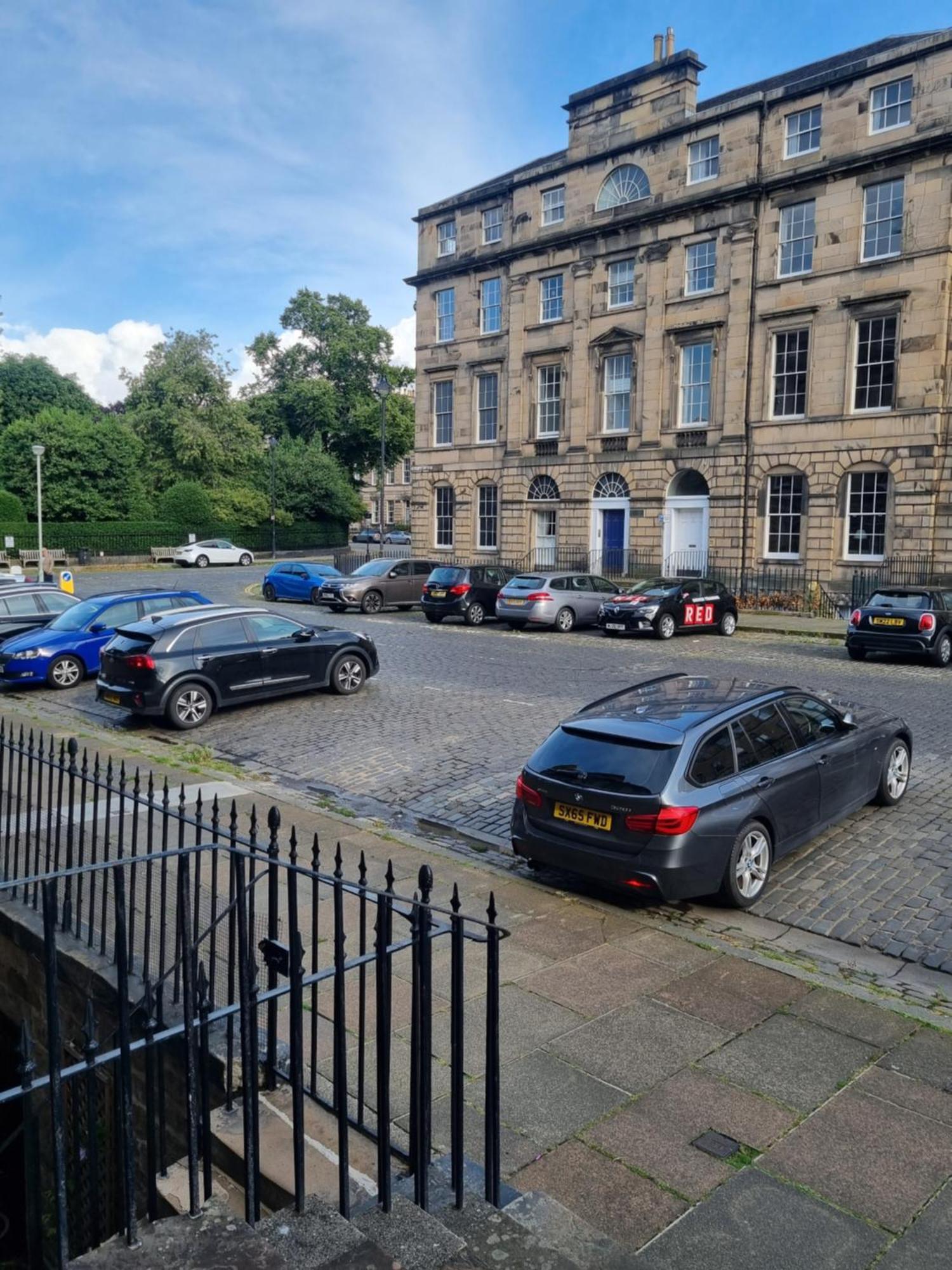 3 Double-Bed Georgian Apartment In Prime Location Edimburgo Exterior foto